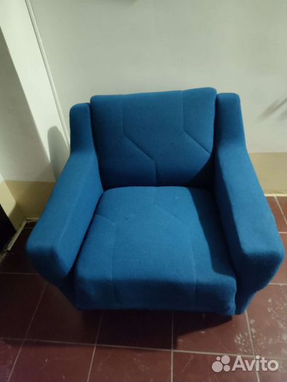 Кресло на колёсах