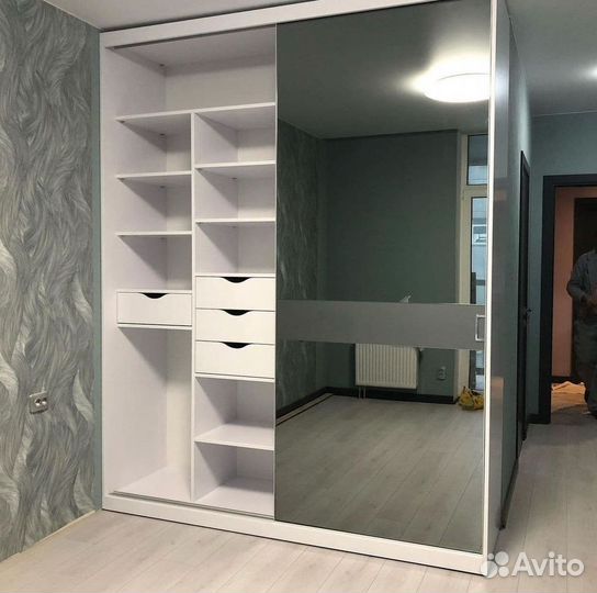 Стенка в гостиную