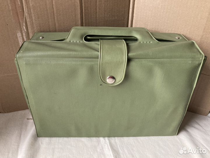 Коробка из дермантина