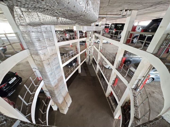 Машиноместо, 15 м²