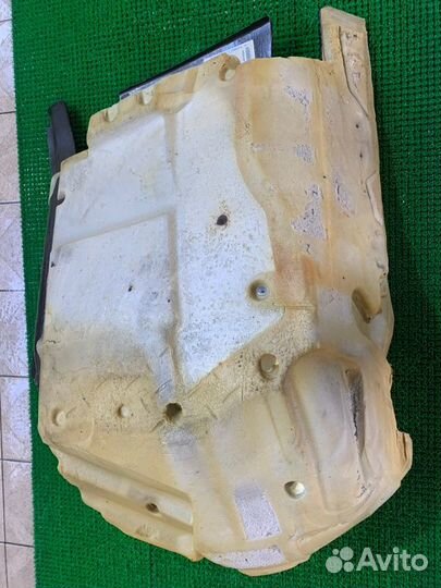 Ковер салона лев. перед. Mercedes-Benz M-class