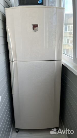 Холодильник бу sharp