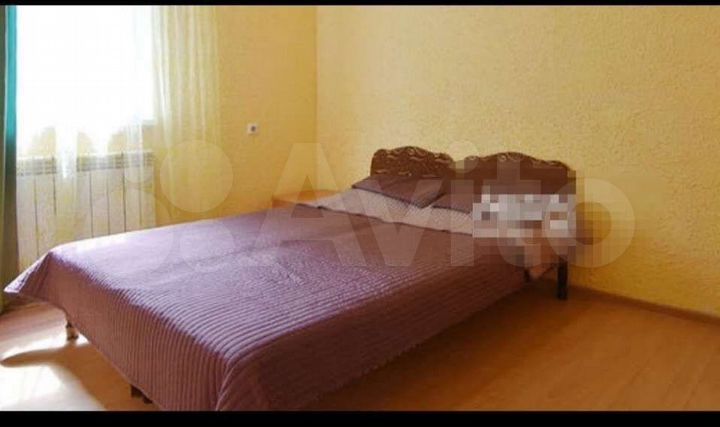 Комната 30 м² в 4-к., 2/2 эт.