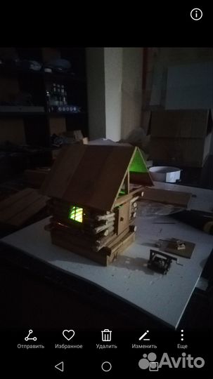 Деревянный домик с подсветкой 11*12*17 см