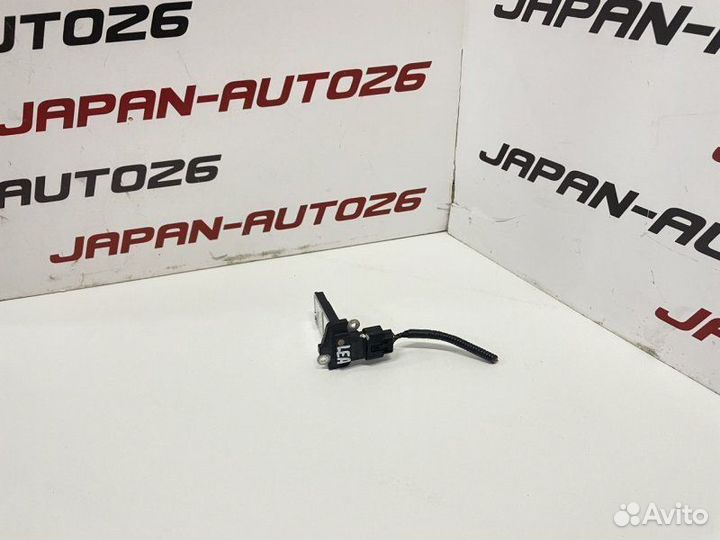 Датчик массового расхода воздуха двс Honda Freed