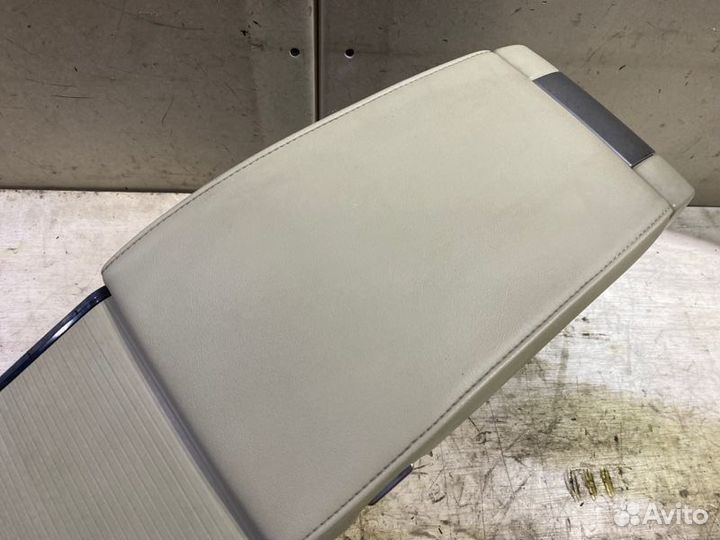 Подлокотник Volvo S80 AS60 B5254T10 2006-2010