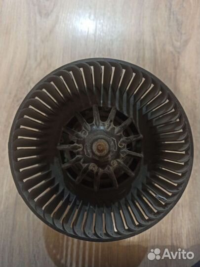 Мотор печки Renault GMV bosch X90