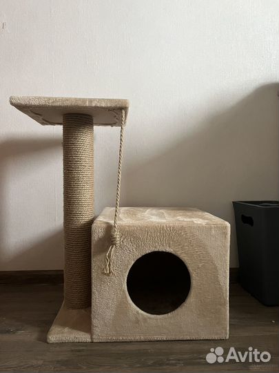 Домик для кошки с когтеточкой