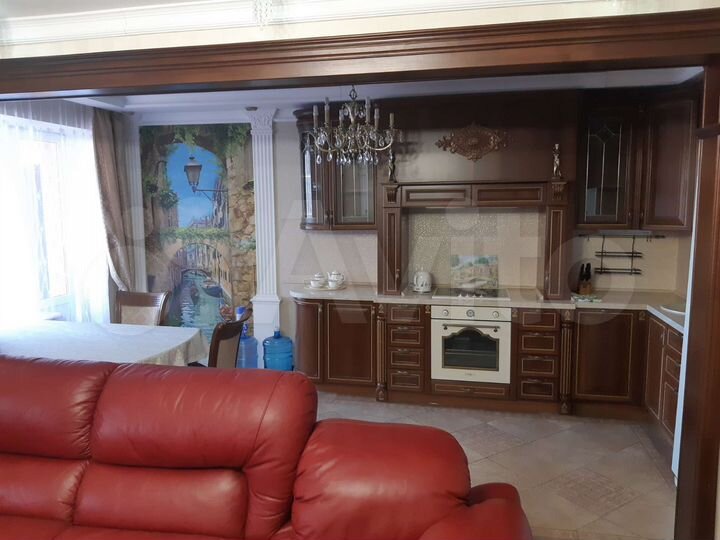 3-к. квартира, 100,2 м², 4/18 эт.