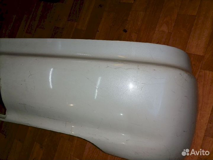 Бампер задний Toyota Carina ED T200