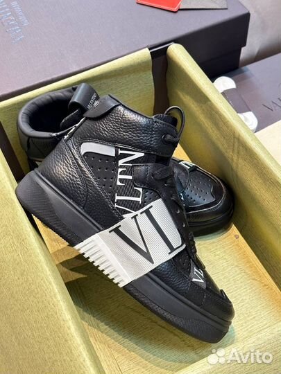 Кроссовки valentino garavani