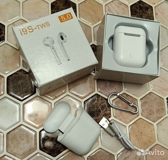 Беспроводные наушники i9s tws новые