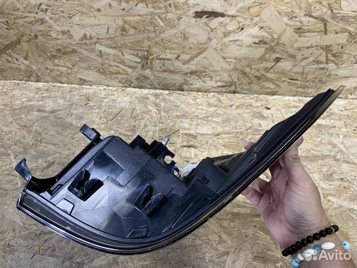 Фонарь задний левый Lexus GX II