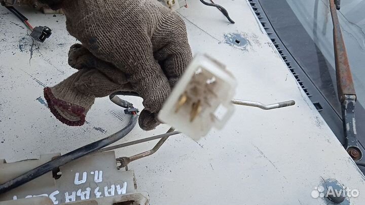 Замок двери mazda 323 f ba