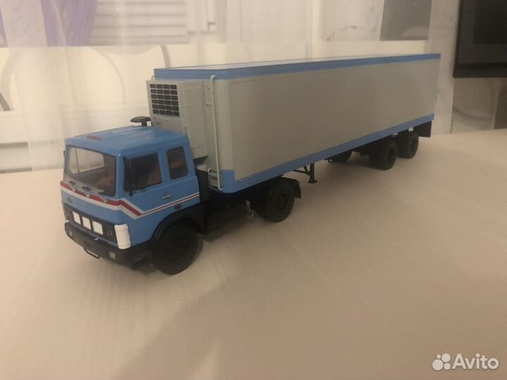 Маз-5432 с полуприцепом одаз-9786