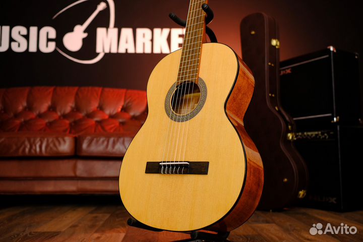 Классическая гитара + Расширенный комплект