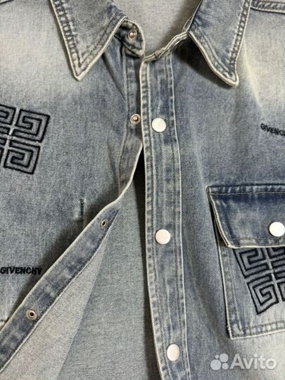 Джинсовая рубашка