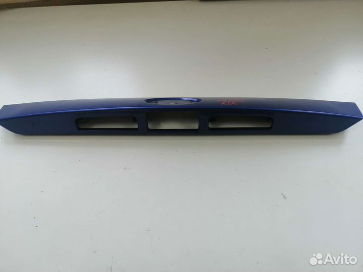 Накладка крышки багажника Kia Picanto