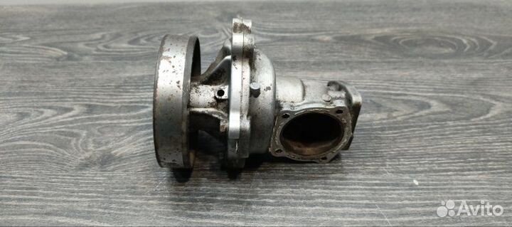 Помпа Nissan Prairie M11 KA24E