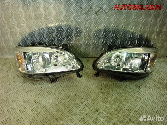 Фара левая правая Opel Zafira A 9118791