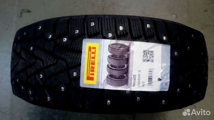 Pirelli Ice Zero 245/45 R19 102H