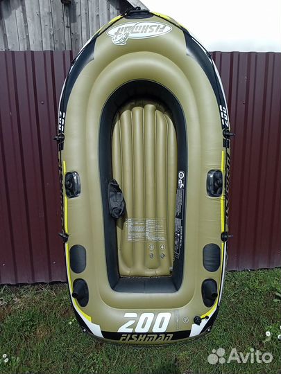 Лодка надувная двухместная б/у