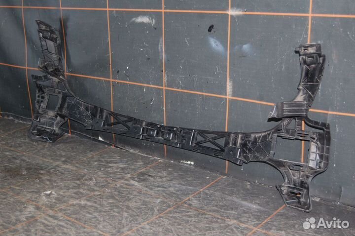 Кронштейн бампера переднего - Mercedes-Benz W166