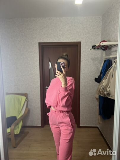 Спортивный костюм женский