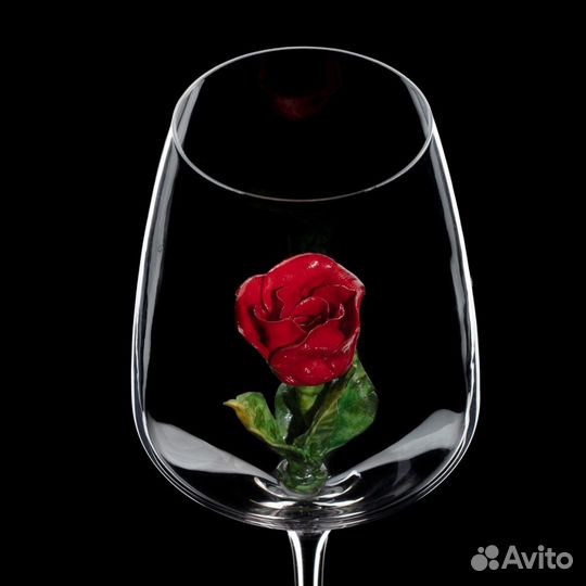 Бокалы для белого вина, пара, с фарфоровой розой