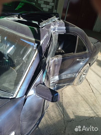 Mercedes-Benz E-класс 3.2 AT, 1996, битый, 350 892 км