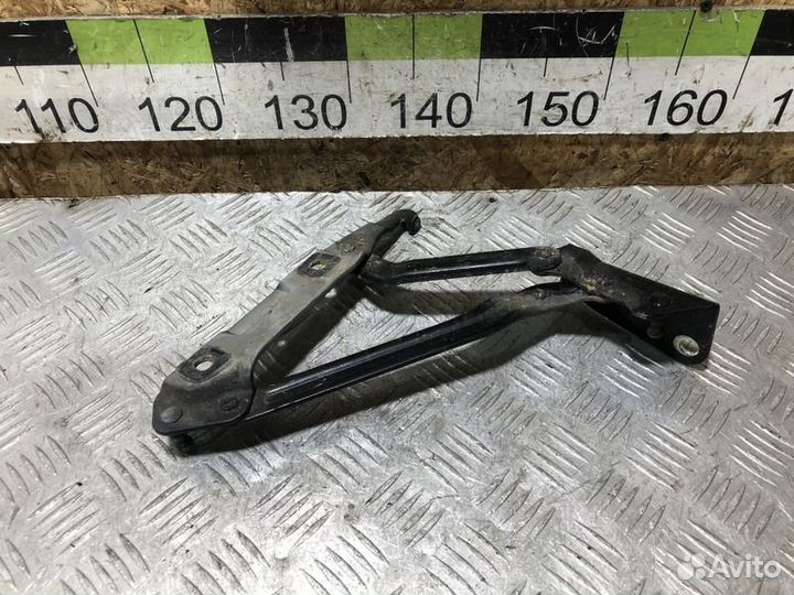 Петля багажника левая Ford Mondeo 2000-2007