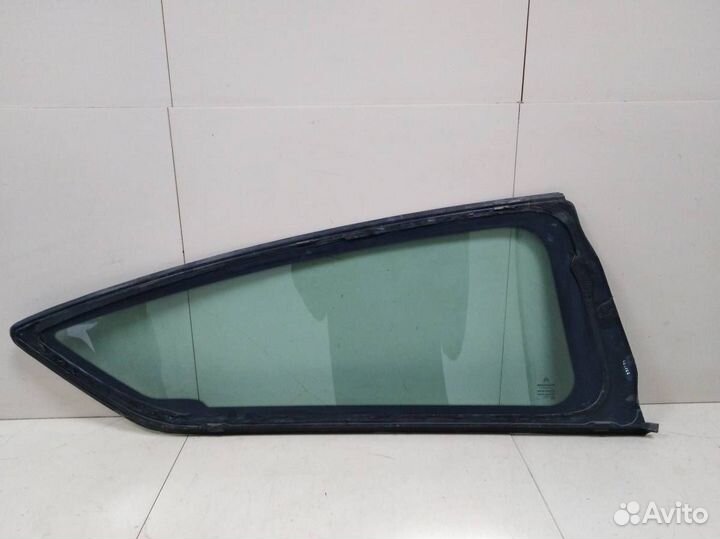 Стекло кузовное глухое левое Citroen C4 2005-2011