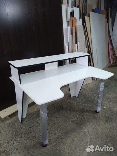 Новые компьтерные столы