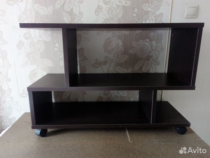 Тумбочка р-р 90х56х35