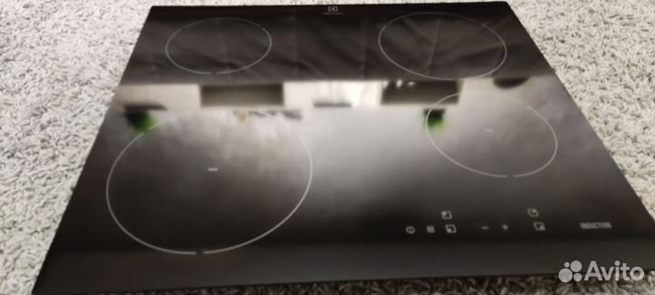 Варочная панель electrolux (индукция)