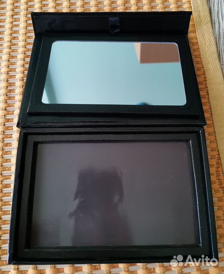 Палетка для теней Z palette оригинал новая