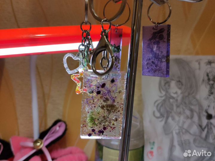 Брелки ручной работы из эпоксидной смолы