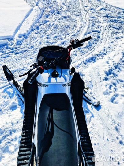 Снегоход Sharmax SN-240 PRO Landcrafter (белый)