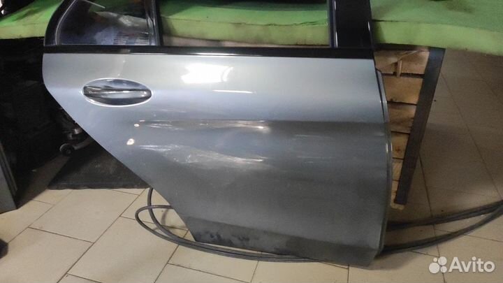 Дверь задняя правая Mercedes c w205