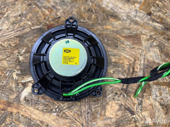 Динамик в задней полке / задней стойке Land Rover