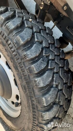 Продаю 4 колеса и одну покрышку грязевые