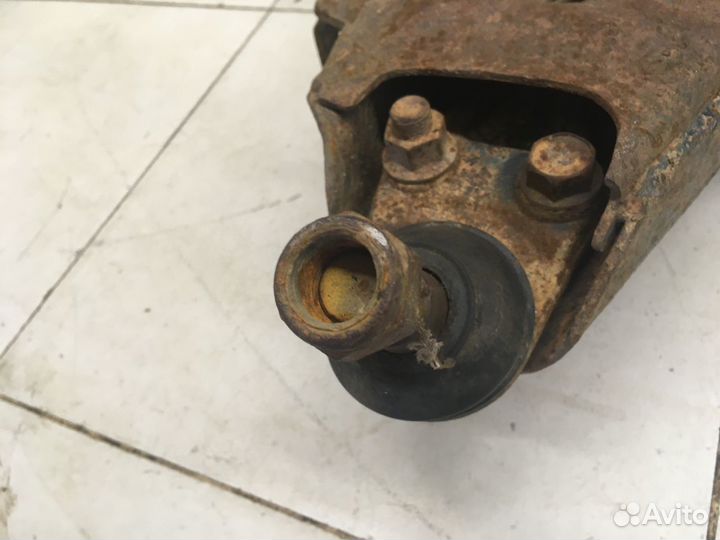 Рычаг передний нижний правый L200 (KB) 2006-2016