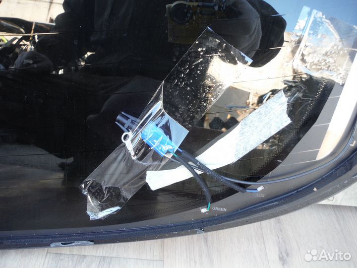 Стекло заднее BMW X6 (F16) 2016