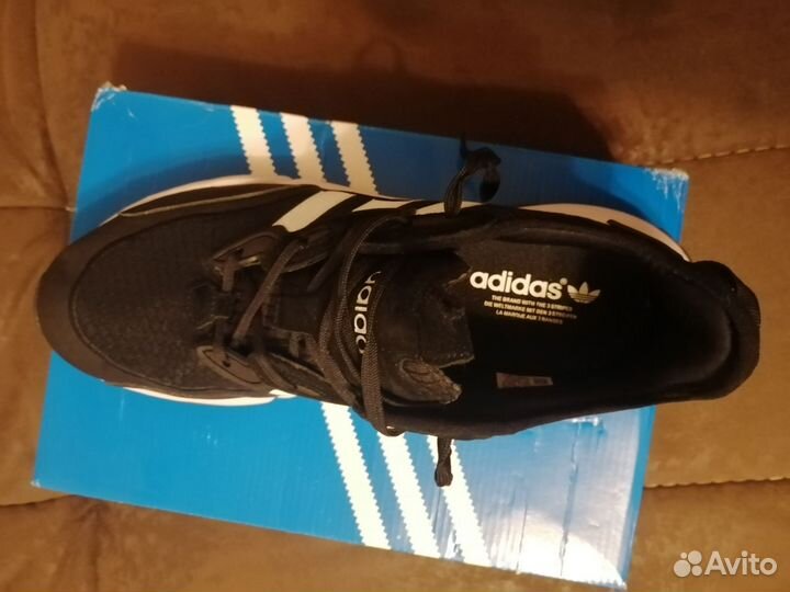 Adidas мужские кроссовки