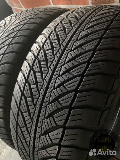 Goodyear UltraGrip 8 Performance 245/45 R18