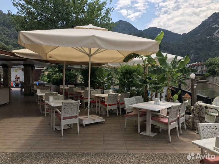 Зонт уличный центральный для кафе 5х5м от солнца