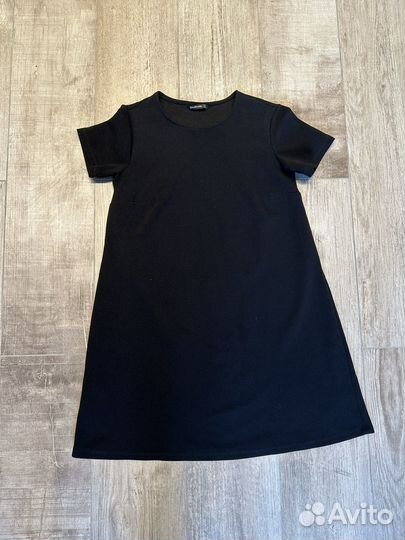 Платье Stradivarius