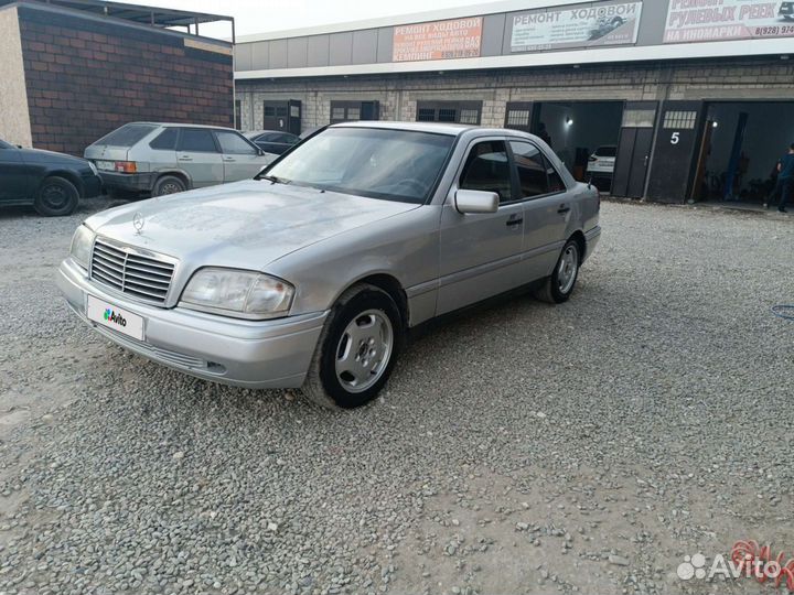 Mercedes-Benz C-класс 2.3 AT, 1997, битый, 250 000 км