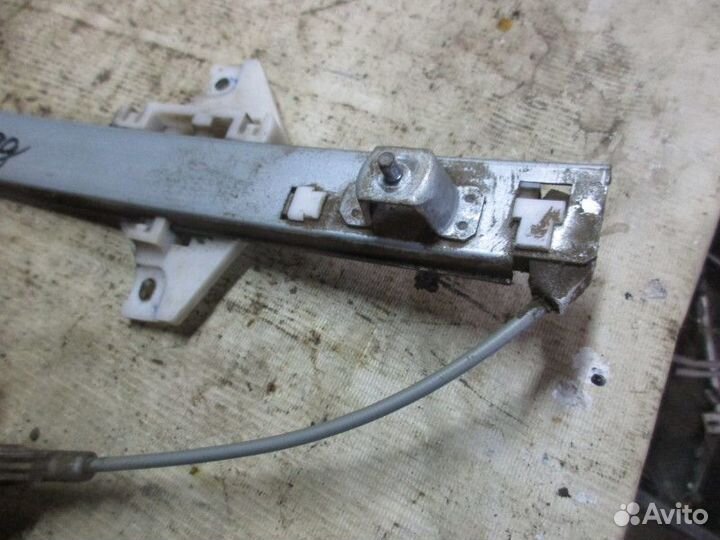 Стеклоподъемник механ. задний правый Hyundai Accen