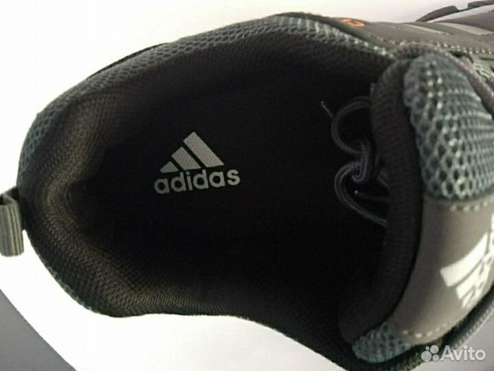 Кроссовки adidas